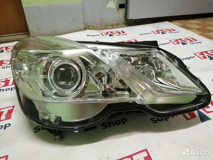 Правая фара mercedes e212 xenon дорест