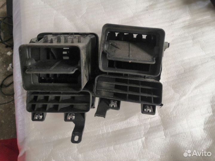 Дефлектор воздушный Volkswagen Touran 1 2004