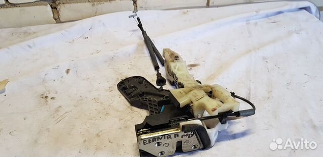 Hyundai Elantra 5 MD Замок передний левый