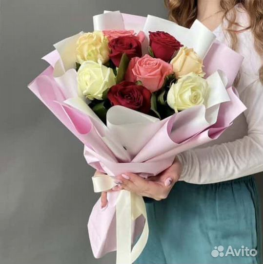 Букет разноцветных роз цветы и подарки на день рож