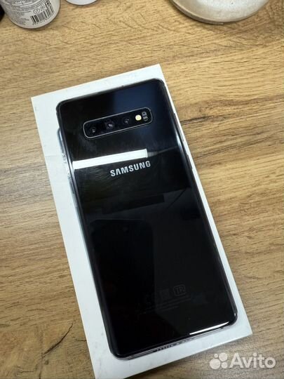 Samsung Galaxy S10+, 8/128 ГБ