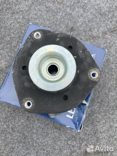 Опора амортизатора переднего Audi VW