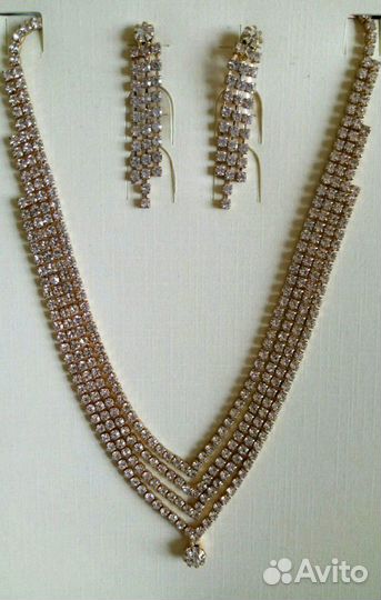 Ожерелье и серьги