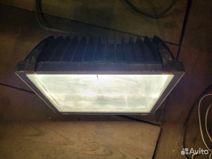 Прожектор 1000 Вт