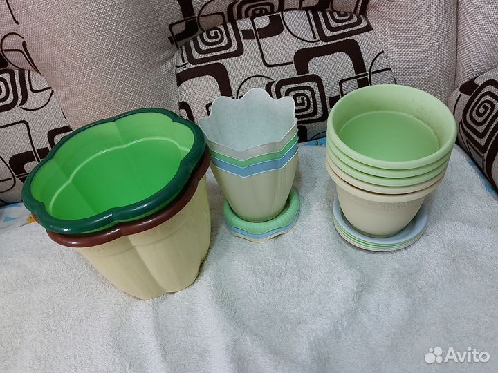 Цветочные горшки бу пластик