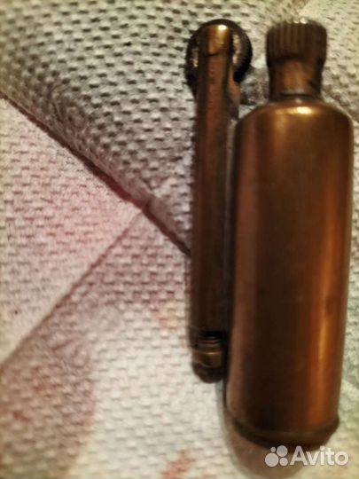 Винтажная зажигалка бензиновая