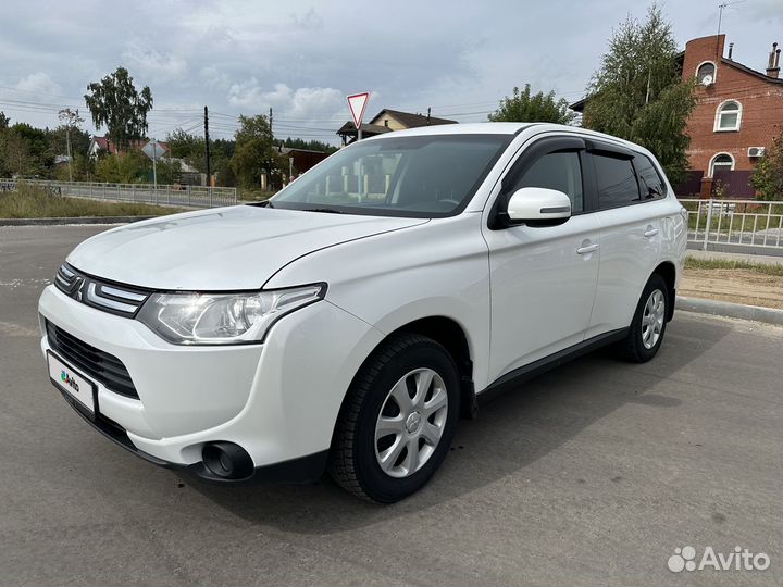 Mitsubishi Outlander, 2014