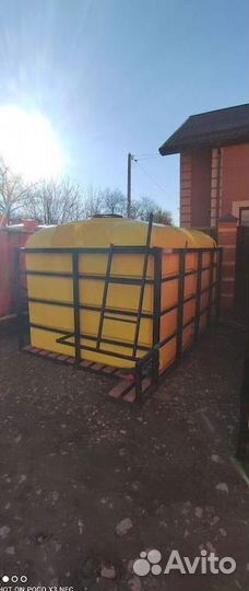 Пластиковые емкости