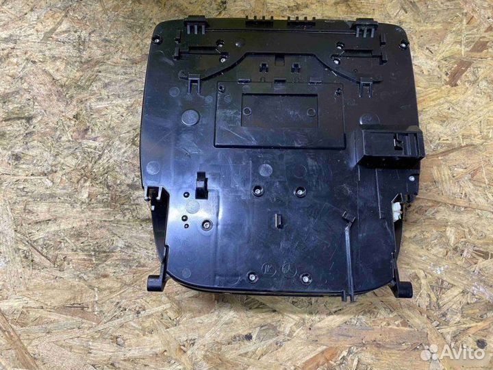 Фонарь салона (плафон) Mercedes-Benz C-Class W205