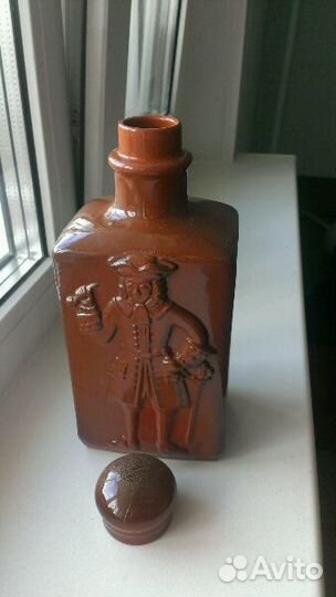 Графин старинный