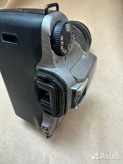 Зеркальный фотоаппарат eds3000