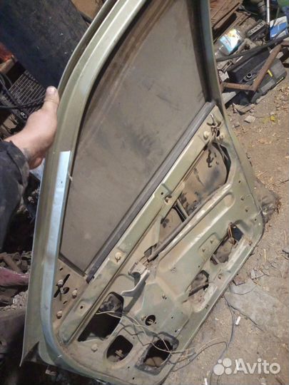 Дверь ваз 2110