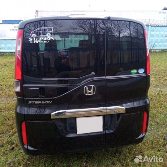 Honda Stepwgn 1.5 CVT, 2015, 143 400 км