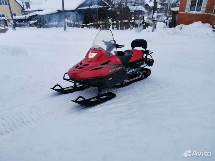 Тайга варяг 550 авито. Снегоход Полярис 600 Свичбек. Снегоход Поларис свитчбэк 600. Polaris 600 Switchback 2006. Высота снегохода Тайга Варяг 550v.