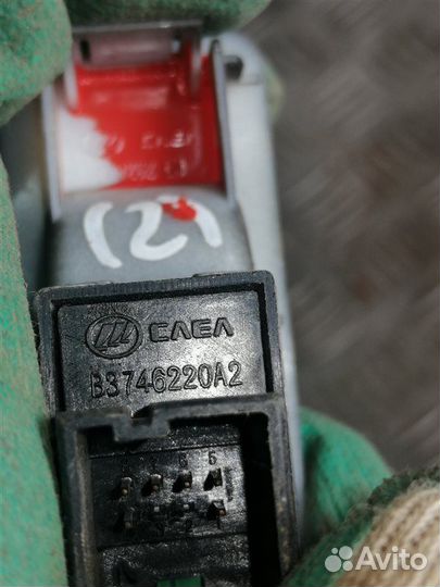 Кнопка стеклоподъемника задняя правая Lifan X60