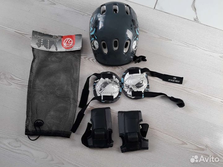 Защита роликовая + шлем размер xs
