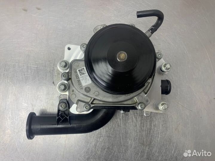 Помпа Mercedes V-Class W447 OM651 2.2 CDI 2019