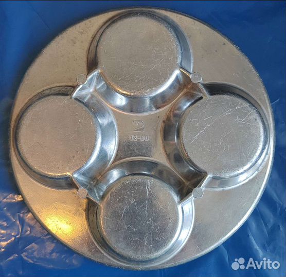 Формы для выпечки СССР и сковорода чугунная новая