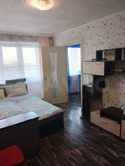3-к. квартира, 40 м², 3/5 эт.