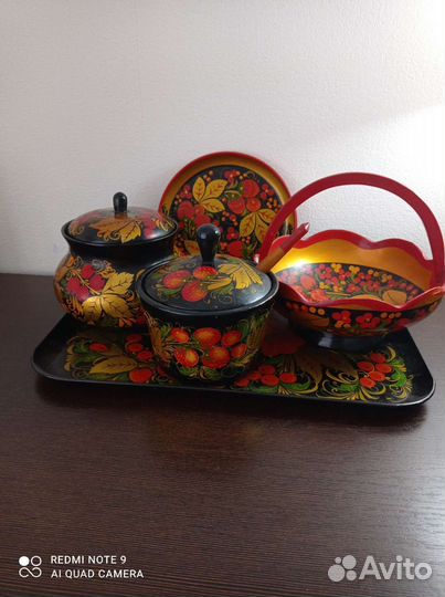 Набор посуды хохлома