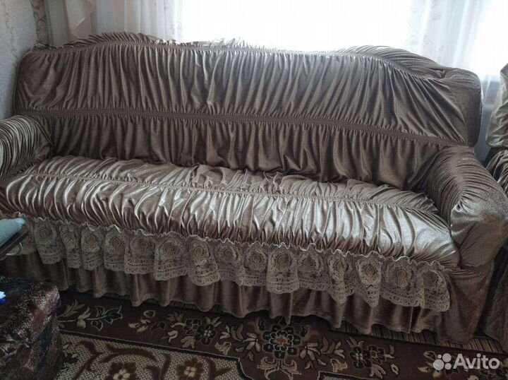 Чехлы на диван и два кресла