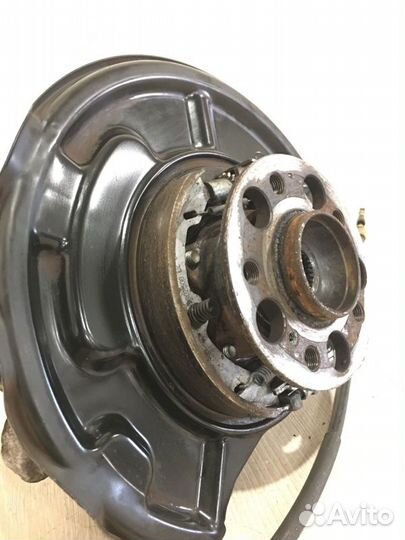 Кулак задний правый Mercedes Benz E300 W211