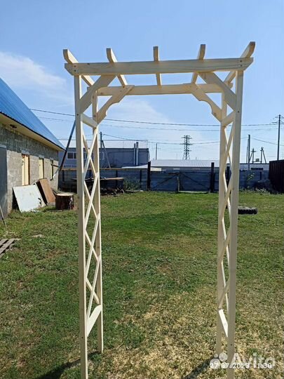 Арка садовая деревянная