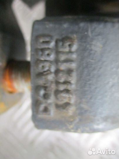 Кронштейн глушителя Mercedes-Benz A9604912115