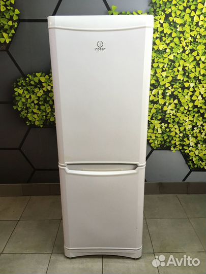 Холодильник бу Индезит маленький. Доставка