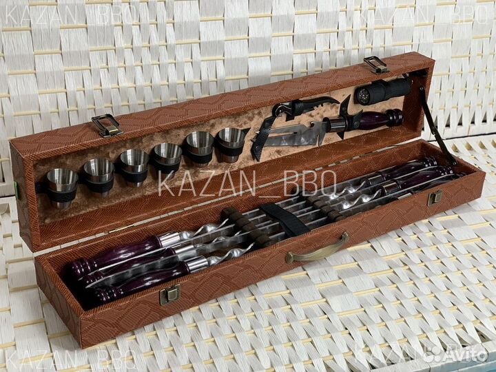 Подарочный набор шампуров в чемодане