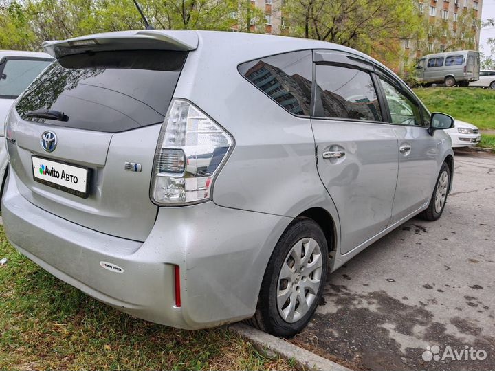 Toyota Prius Alpha 1.8 CVT, 2012, 230 000 км