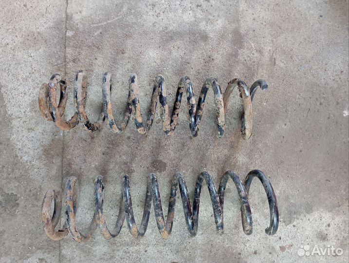 Пружины задние на Рено Меган 2 универсал