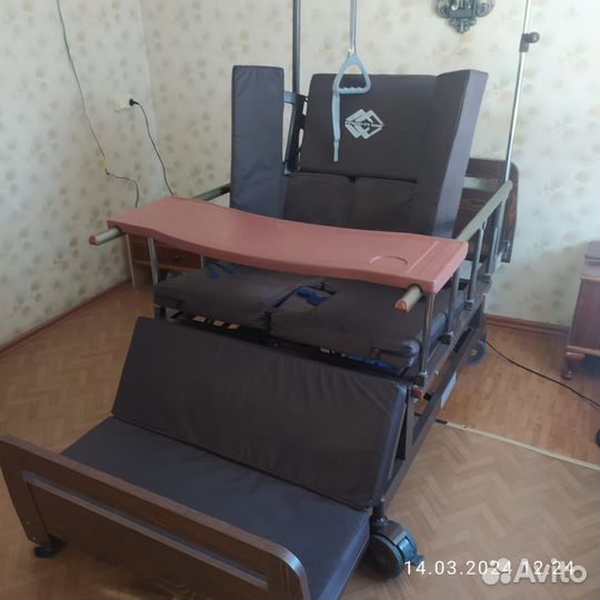 Кровать для лежачих больных с электроприводом