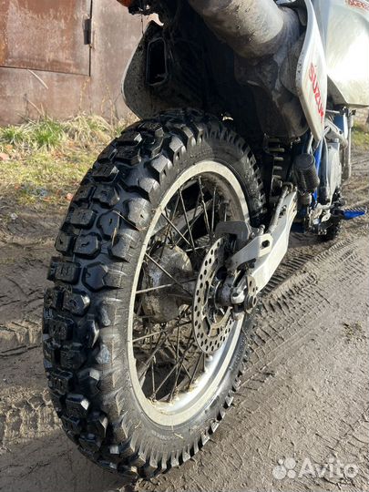 Suzuki dr 250