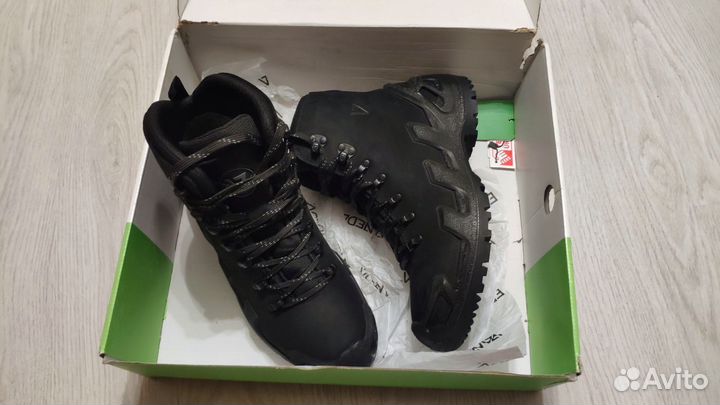 Ботинки Vaneda 1240 черные 43 размер