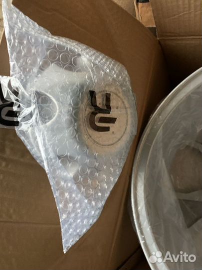 Диски новые на тойота prado hilux