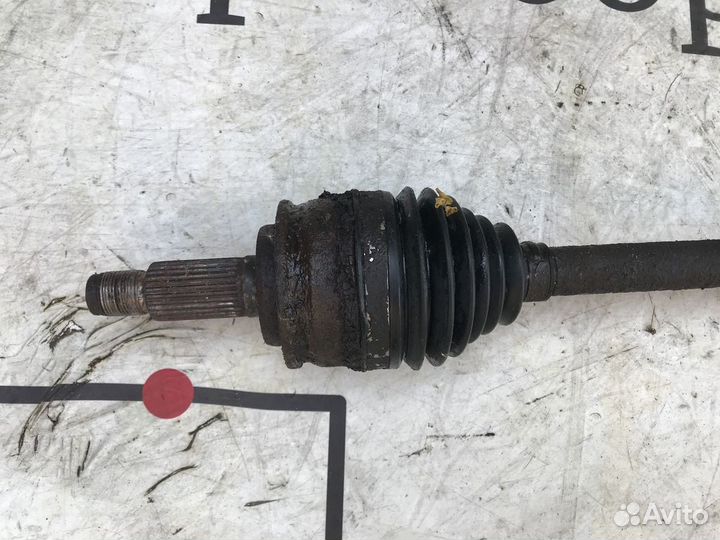 Полуось передняя правая Suzuki Grand Vitara