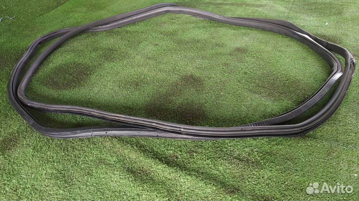 Уплотнение двери пара заднее Audi A6 C5 ASN 2002