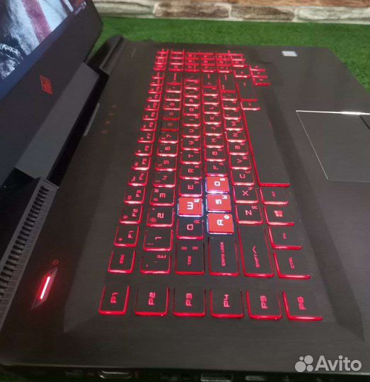Игровой ноутбук HP Omen 17/i5 7го/1050/8озу/ssd