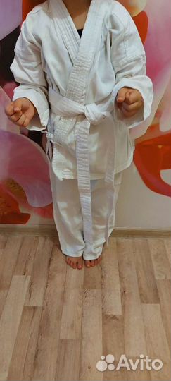 Продам кимоно рост 110-116