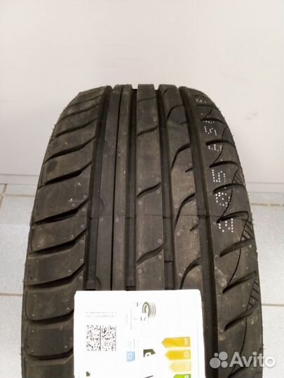Evergreen EU728 205/50 R17 93W