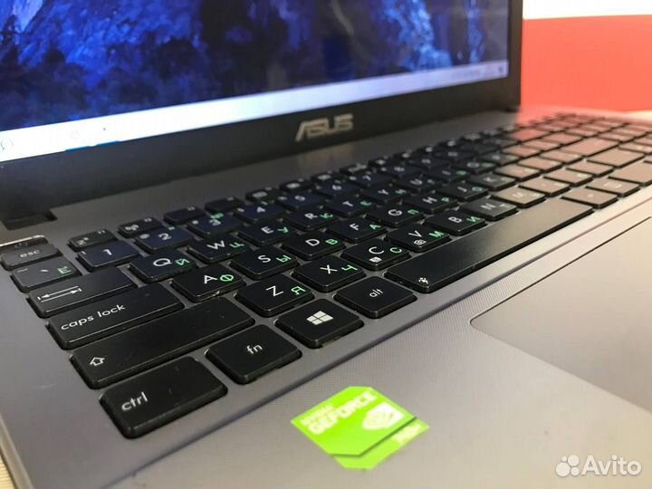 Мощный ноутбук Asus 8gb/GeForce/i5/SSD+HDD