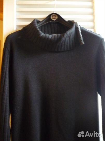 Свитер, 100% шерсть, Италия. р.46-48