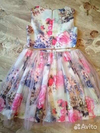 Нарядное платье для девочки
