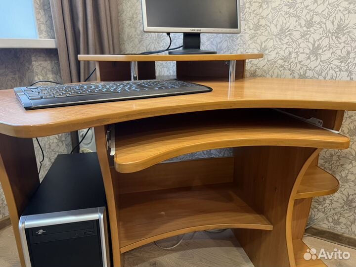 Компьютерный стол бу