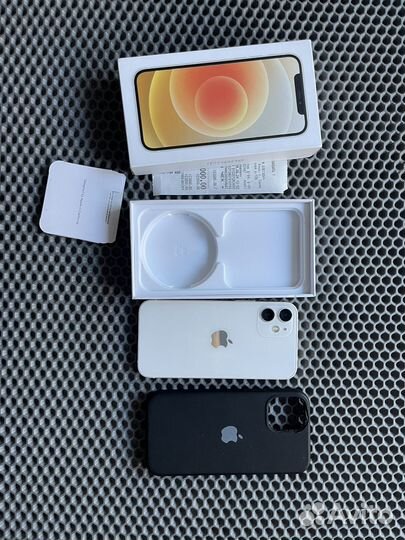 iPhone 12 mini, 64 ГБ