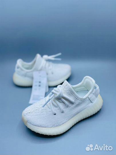 Adidas yeezy boost 350 детские белые разм. 35