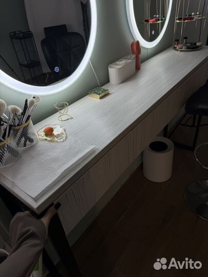 Кончоль, стол для мастера