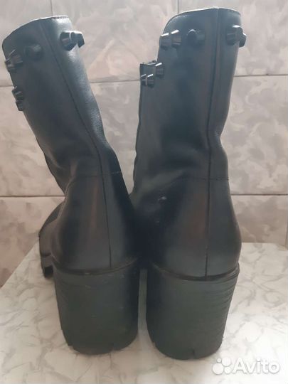 Ботинки женские