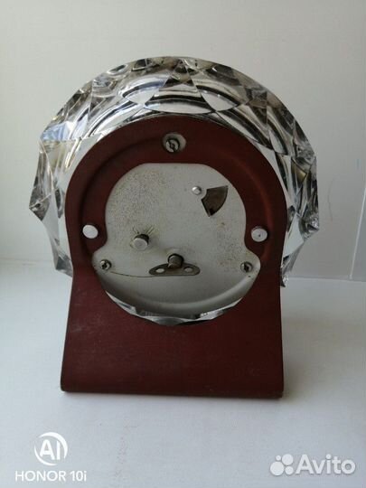 Настольные часы Маяк